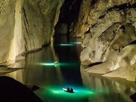 Hang Sơn Đoòng lọt top 10 hang ngầm đẹp nhất trên thế giới