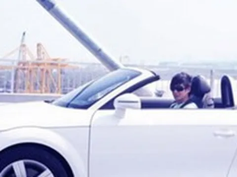 'Soi' ô tô tiền tỷ yêu thích của ca sĩ Lý Hải