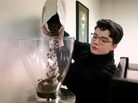 Cô gái 24 tuổi kiếm hơn 3 tỷ từ 3 nguồn thu nhập