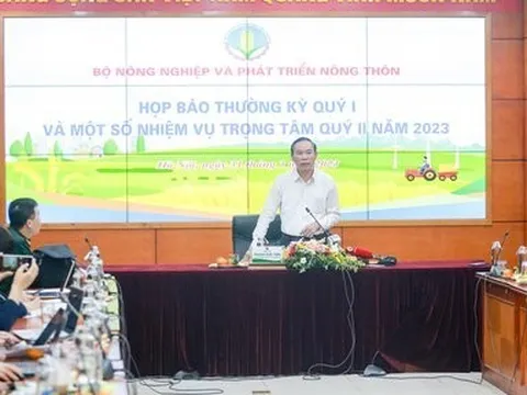 Bộ NN&PTNT đề xuất biện pháp gỡ khó cho người chăn nuôi heo