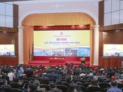 Doanh nghiệp đóng cửa, người lao động mất việc chỉ vì một quy định