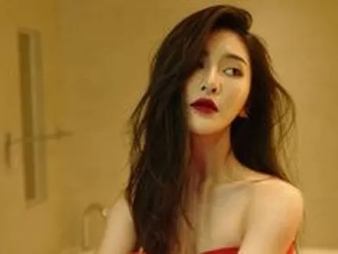 Linh Trương - "bản sao Phạm Băng Băng": 2k1 có mặt mộc gây sốt The Face, du lịch sang chảnh suốt ngày