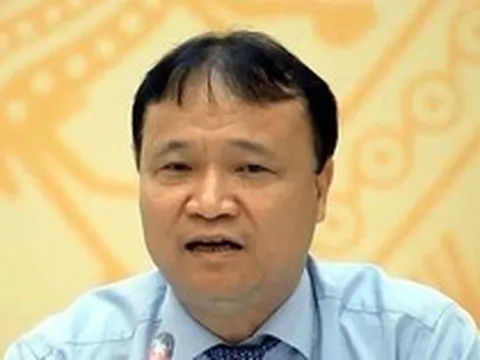Lãnh đạo Bộ Công Thương nói gì về loạt nhà máy điện gió, điện mặt trời 'đắp chiếu'?