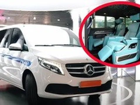 Bà mẹ trẻ độ Mercedes V-Class phong cách thương gia độc lạ tại TP.HCM: Có giường nằm, trần trang trí như Rolls-Royce