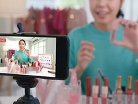 Người tiêu dùng được gì từ "làn sóng" KOC?