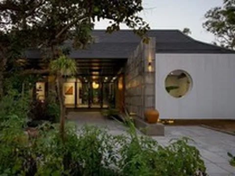 Độc lạ nhà cấp 4 dùng mái để làm điều hòa hai chiều