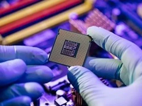 Việt Nam lọt Top 4 quốc gia châu Á dẫn đầu trong cuộc đua xuất khẩu chip vào Mỹ