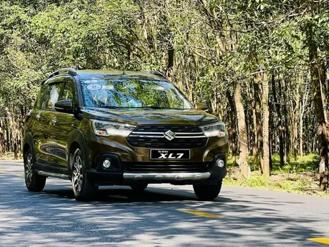 Bảng giá ô tô Suzuki tháng 4: Suzuki XL7 được ưu đãi tới 35 triệu đồng