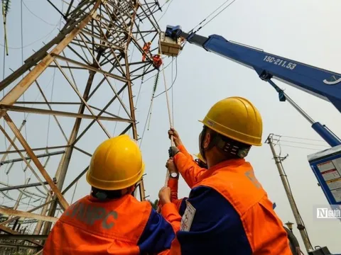 Chính phủ yêu cầu hoàn thiện việc điều chỉnh giá bán lẻ điện bình quân
