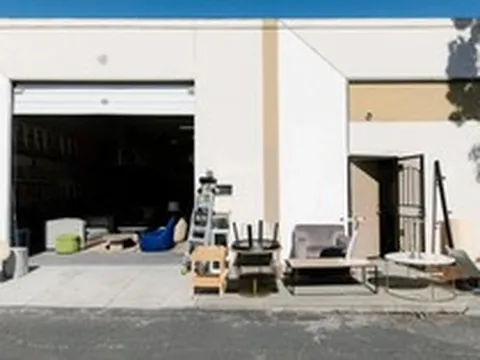 Kẻ khóc người cười: Loạt startup đóng cửa khiến nghề 'đồng nát' lên ngôi ở thung lũng Silicon, người buôn đồ cũ 'trúng quả'