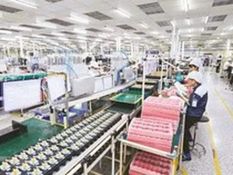 Để thúc đẩy kinh tế cần mở rộng tài khóa