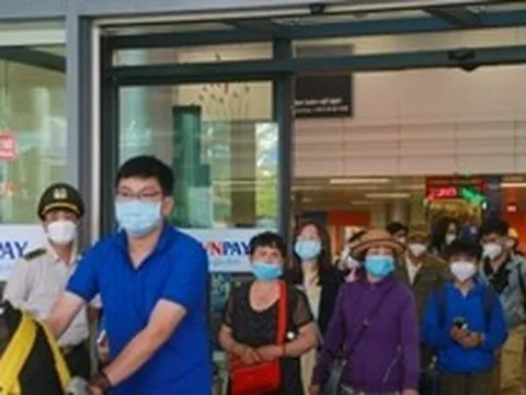 Nghịch lý khách đi du lịch trong nước chi nhiều hơn nước ngoài