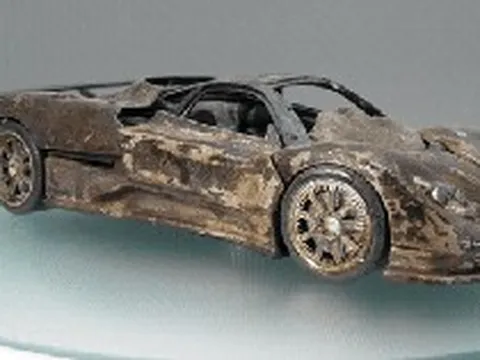 Dân mạng nể phục tay nghề hồi sinh mô hình siêu xe Pagani từ 'sắt vụn': Tỉ mỉ và kỳ công, sơn nhiều lớp như ô tô thật