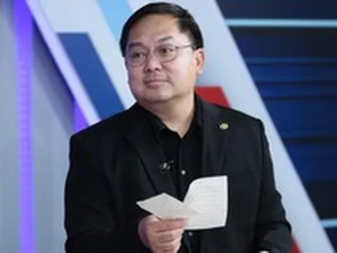 Bằng cấp có quan trọng không? Sếp Hoàng Nam Tiến nói một câu ‘chí mạng’ khiến Gen Z giật mình, còn người làm lâu năm gật gù tán thành