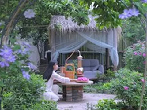 Cận cảnh ngôi nhà làm nên tên tuổi của Lý Tử Thất: Đơn sơ bất ngờ so với thu nhập cả trăm tỷ đồng!