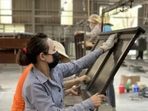 Kiệt quệ vì bị 'giam' tiền thuế VAT