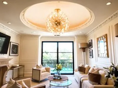 Choáng ngợp với biệt thự gần 700 tỷ đồng như "mê cung": Bể bơi hơn 11 tỷ, nội thất xa hoa, không gian lộng lẫy đúng đẳng cấp siêu giàu