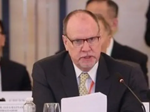 'AmCham hỗ trợ Việt Nam đẩy nhanh chuyển đổi sang năng lượng sạch'