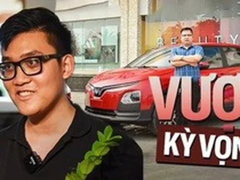 Những chủ xe VinFast VF 5 Plus đầu tiên tại Việt Nam: Không lo phần mềm, 'khó lòng đòi hỏi ở mức giá như vậy'