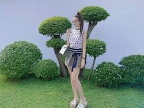 Hội nhiều tiền tận hưởng cuộc sống: Nữ CEO sở hữu ''khu vườn trên mây'' view bao trọn Landmark 81, biệt thự 100 tỷ của Huyền Baby có rừng hoa tựa tiên cảnh