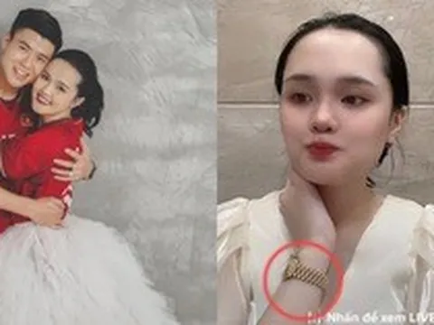 Quỳnh Anh diện đồng hồ trị giá cả tỷ đồng được Duy Mạnh tặng khi livestream bán hàng