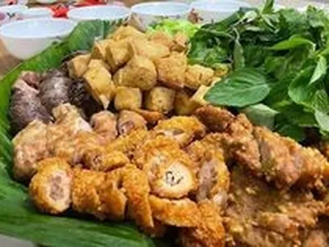 Nhà hàng Việt bán bún đậu mắm tôm 800 nghìn VNĐ/suất ở New York: Lọt top 30 quán ăn ngon nhất của báo Mỹ, thực đơn khiến khách ca ngợi hết lời