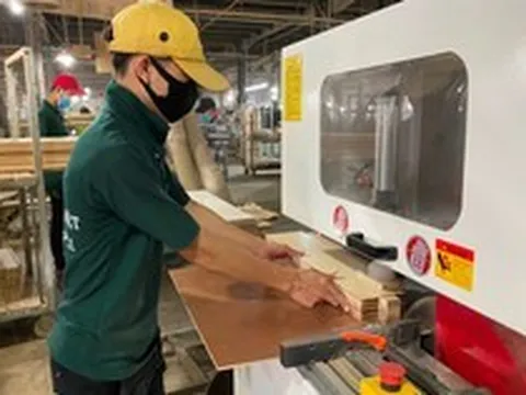 Việt Nam giành lại vị trí số 1 về xuất khẩu đồ nội thất sang Mỹ, nới rộng khoảng cách với Trung Quốc