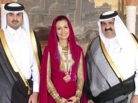 Vị vương phi có sức ảnh hưởng tại đất nước giàu có bậc nhất hành tinh: Kinh doanh ăn vào máu, mua đứt nhãn hiệu xa xỉ nhưng không chịu bỏ tiền thuê stylist