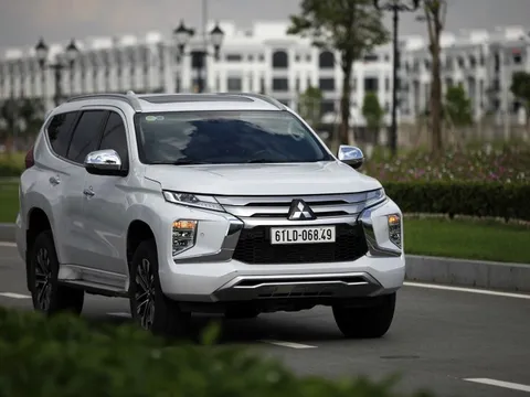 Bảng giá xe Mitsubishi tháng 4: Mitsubishi Pajero Sport được giảm 50% lệ phí trước bạ