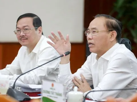 Thứ trưởng Bộ NN&PTNT: Đêm hôm sớm tối, doanh nghiệp có khúc mắc cứ nhắn tin cho tôi