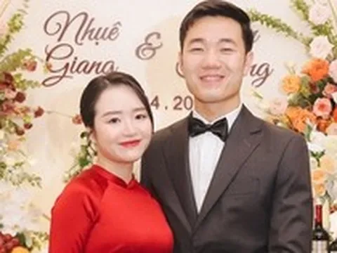 Tuổi 28 của Lương Xuân Trường: Hết thời đỉnh cao bóng đá nhưng vẫn làm chủ tịch, vợ làm giám đốc