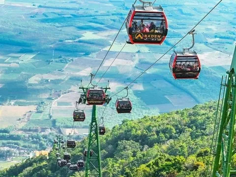 Một công ty du lịch hoàn thành 70% chỉ tiêu lợi nhuận cả năm sau 1 quý