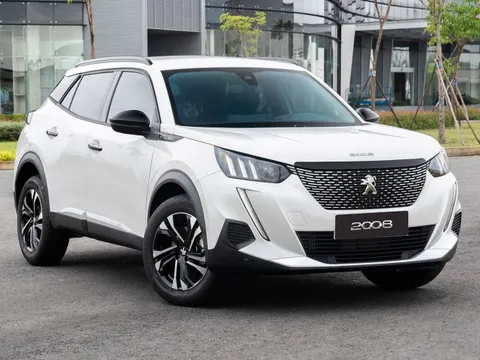 Bảng giá ô tô Peugeot tháng 4: Peugeot 2008 được giảm 26 triệu đồng