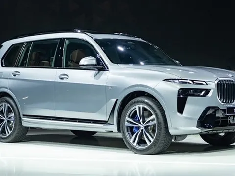 Ảnh thực tế BMW X7 2023 giá gần 6,3 tỷ đồng tại Việt Nam: Nâng cấp vài chi tiết chuẩn đẳng cấp xe nhà giàu