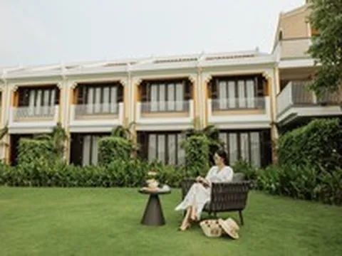 Resort mới ở Hội An có view “ôm trọn” phố cổ khiến du khách mê mẩn đến check-in sống ảo