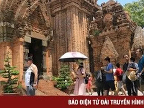Khách quốc tế đến Việt Nam tăng gần 20 lần