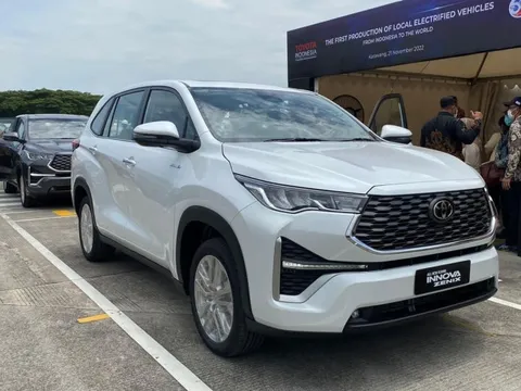 Toyota Innova thế hệ mới sắp ra mắt Việt Nam