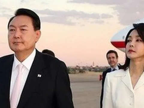 Hôn nhân 10 năm đáng ngưỡng mộ của vợ chồng Tổng thống Hàn Quốc: Đến với nhau lúc "xế chiều", không có con chung vẫn mặn nồng sau bao giông bão