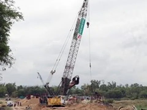 Thi công cao tốc Bắc - Nam đoạn qua Phú Yên xuyên dịp nghỉ lễ