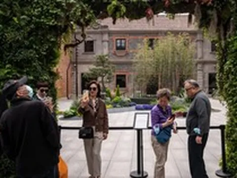 Trung Quốc chi phối cả một ngành công nghiệp: Nhà giàu tiêu tiền gấp 5 lần người Mỹ, 7 năm nữa sẽ vô địch phân khúc xa xỉ phẩm