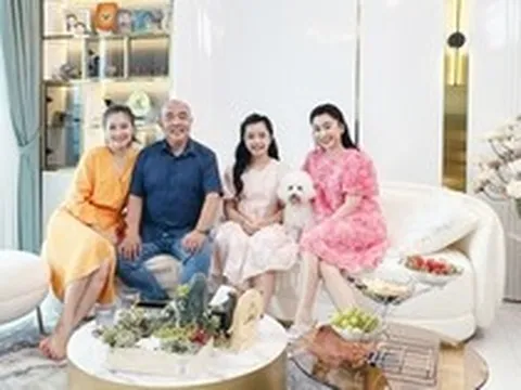 Không gian sống triệu đô của MC nổi tiếng bậc nhất miền Tây và mối quan hệ đặc biệt với ca sĩ Quốc Đại