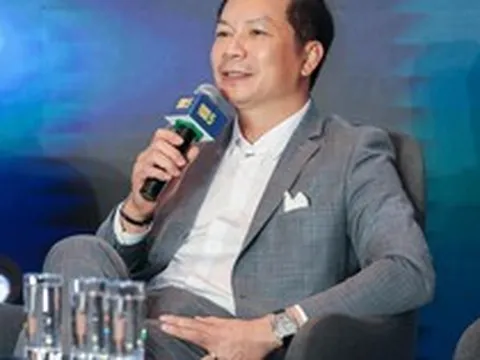 "Bách Khoa toàn thư" của Shark Tank, đóng phim mà diễn như không diễn, nhưng vẫn có một việc khiến Shark Hưng phải "bạc cả tóc" thời gian gần đây