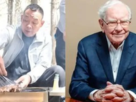 Chứng kiến 'ông trùm siêu thị' giàu có tự nướng thịt, ngồi bệt xuống đất ăn bánh tôi nhận ra: ‘Người có tiền thực sự không giống như bạn nghĩ’