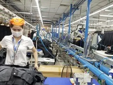 Thủ tướng yêu cầu có giải pháp hỗ trợ lao động mất việc