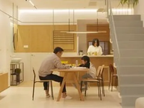 Ngôi nhà có tuổi đời 70 năm 'lột xác' thành không gian hiện đại