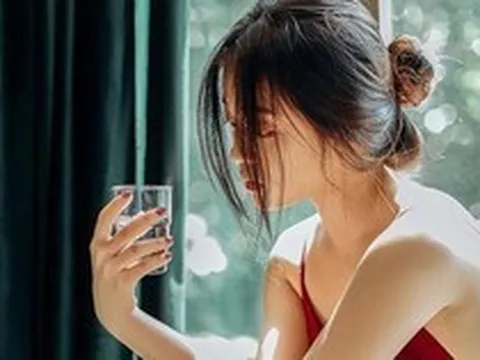 Lương 20 triệu nhưng quyết mua nhà gần 4 tỷ, cô gái trẻ khóc thét: Hối hận vô cùng, đành 'muối mặt' nhờ bố mẹ chu cấp hàng tháng