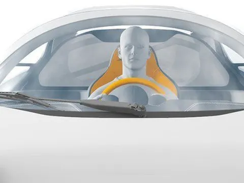 Chiếc xe có tốc độ tới 386km/h lại đặt ghế lái ở giữa