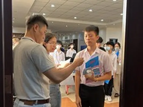 Trường ĐH công lập ở TP HCM công bố học phí lên tới 53 triệu đồng/năm