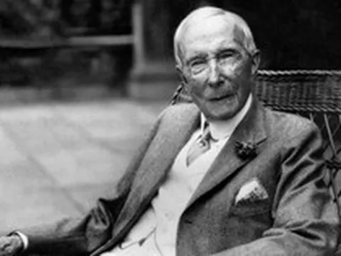 Tỷ phú giàu nhất lịch sử nước Mỹ: "Kiếm tiền là kỹ năng, tiêu tiền là kiến   thức, biết cách tiêu tiền là tư duy cao cấp nhất của người giàu"