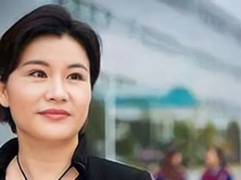 Xuất thân con nhà nghèo, bỏ học đi làm công nhân, cô gái trở thành tỷ phú tự thân: Hợp tác với hàng loạt "ông lớn" Nokia, SamSung, Apple